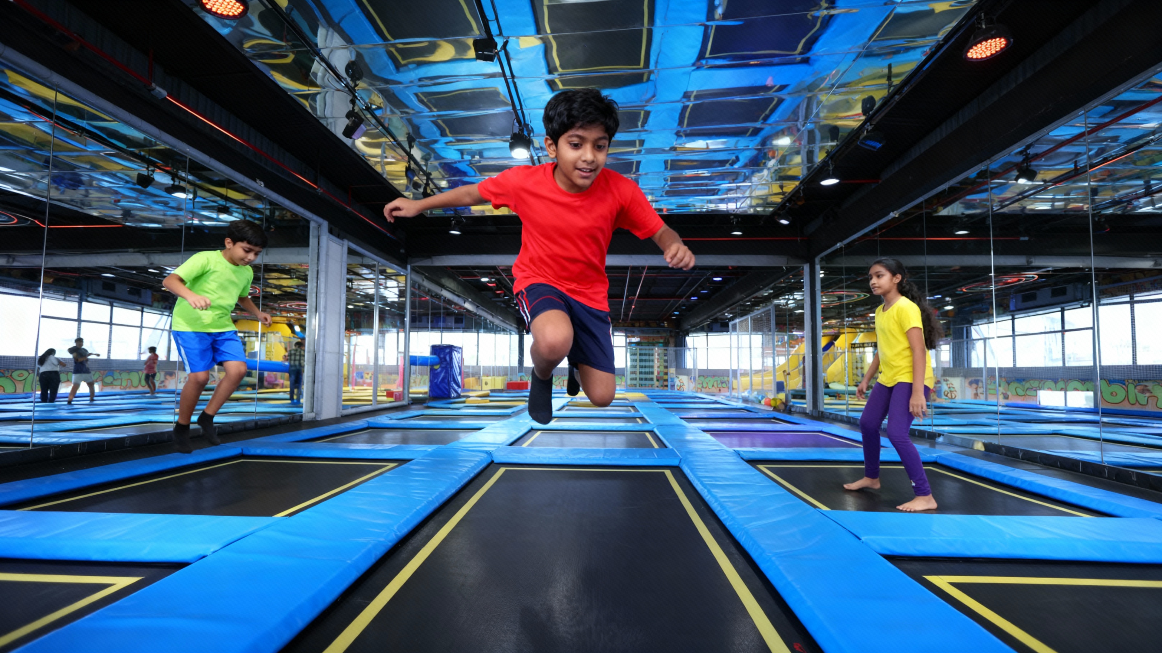 Infinity Trampoline - Adults