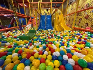 kids-play-zone-in-noida