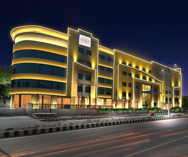 Prabhatam-Mall_Night-pic-e1676281200643